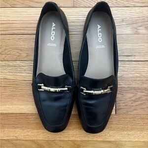 ALDO BOSKA Leather Slip-on Loafers with gold accent Women’s 6 Black